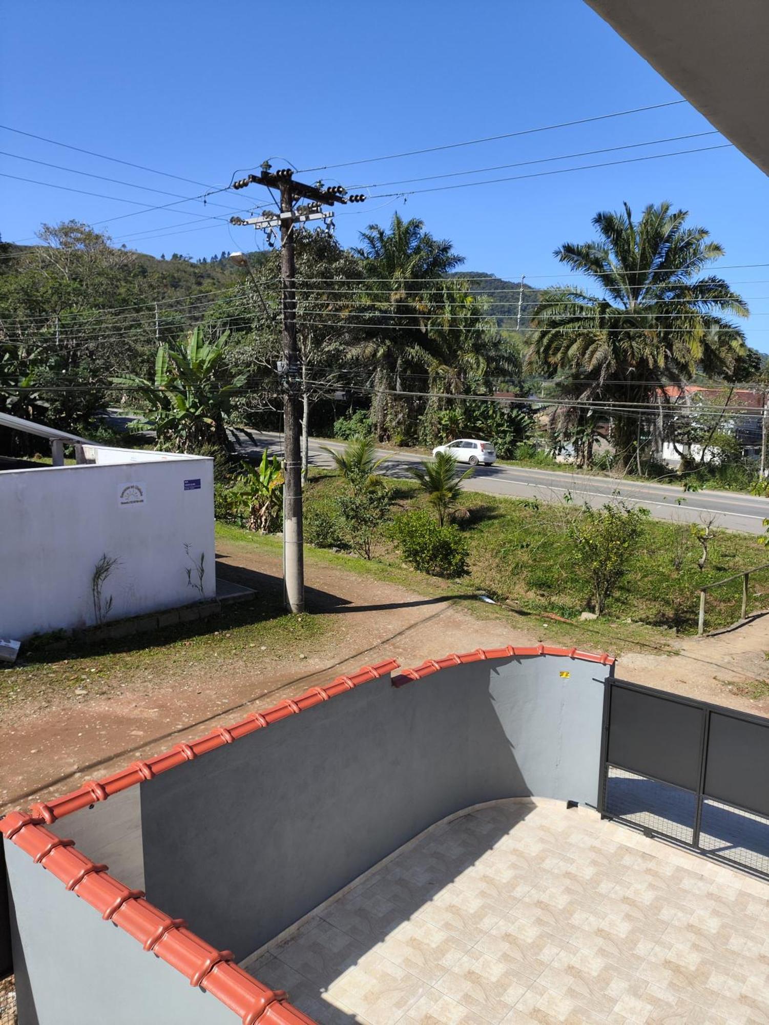 Apto Novo 400M Da Praia Enseada Убатуба Экстерьер фото